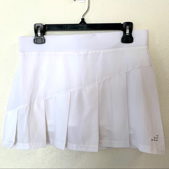 bcg Pants - BCG White Tennis Skort Size M NWOT